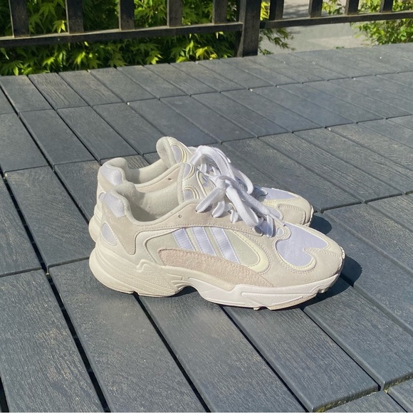 Adidas Yung-1 (US 6) - Picture 1 of 4